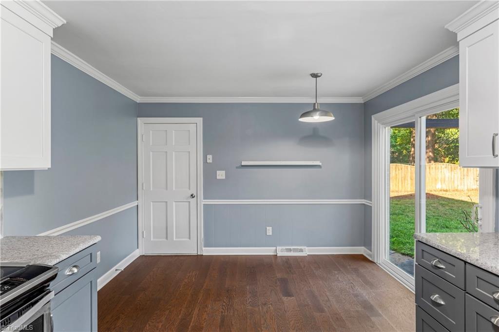 4103 Oak Hollow Drive Property Photo 14