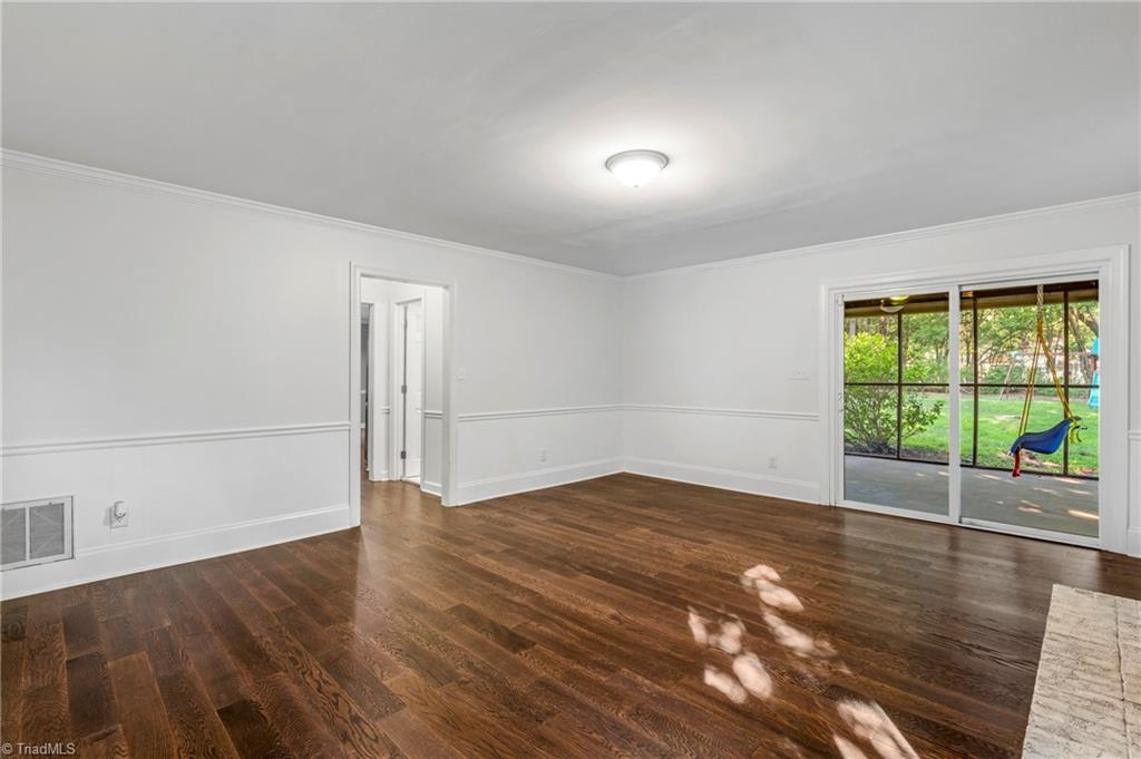 4103 Oak Hollow Drive Property Photo 20