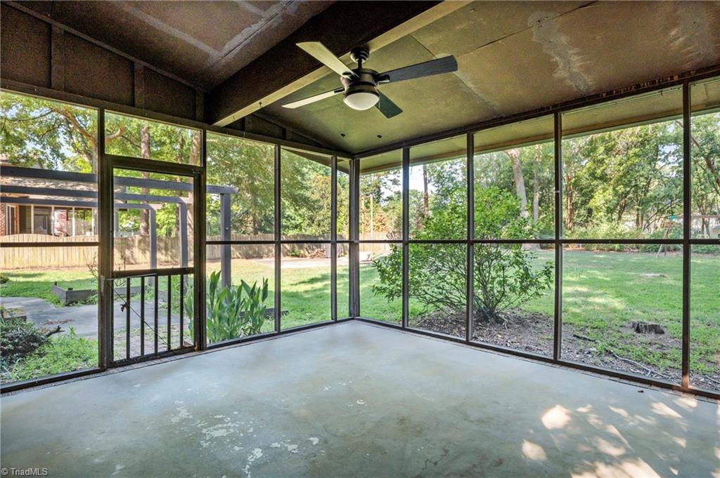 4103 Oak Hollow Drive Property Photo 38