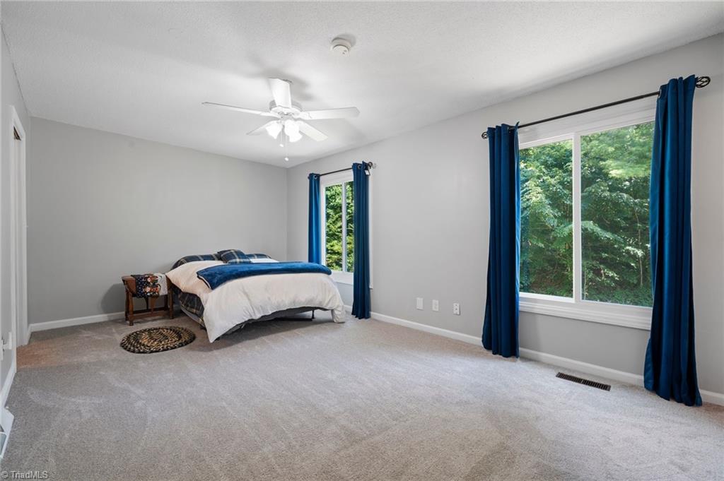 8054 Deverow Court Property Photo 8