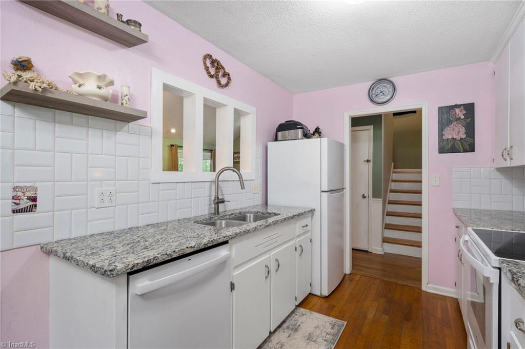 8054 Deverow Court Property Photo 14