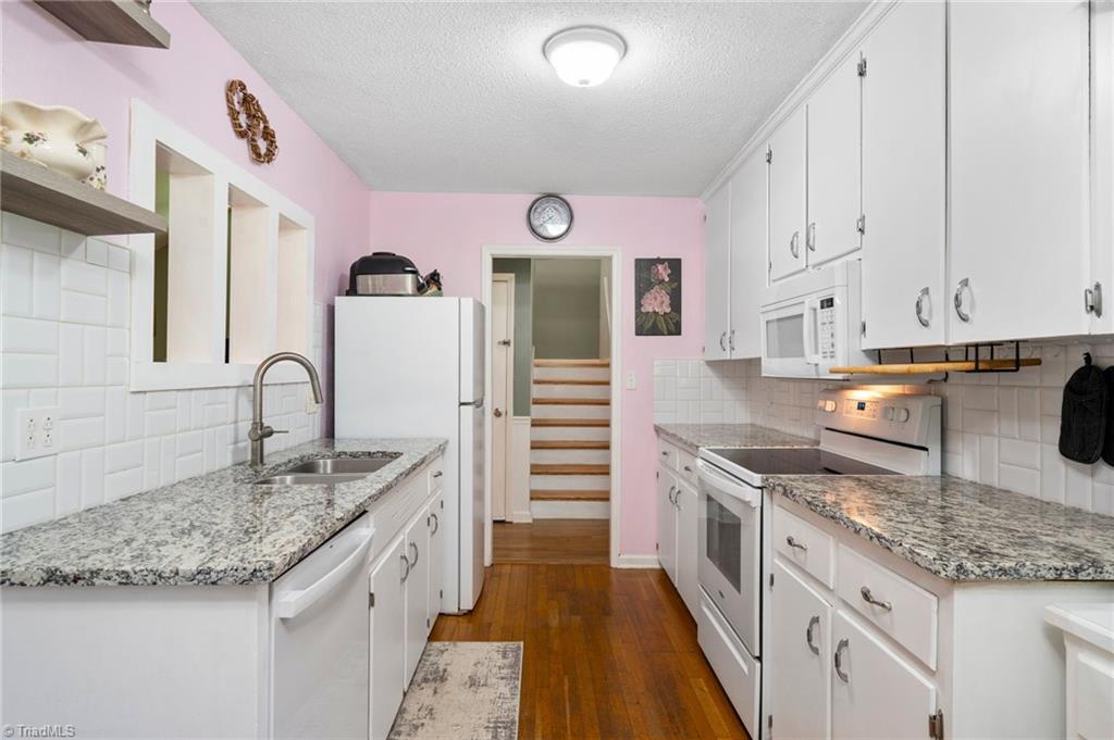 8054 Deverow Court Property Photo 16