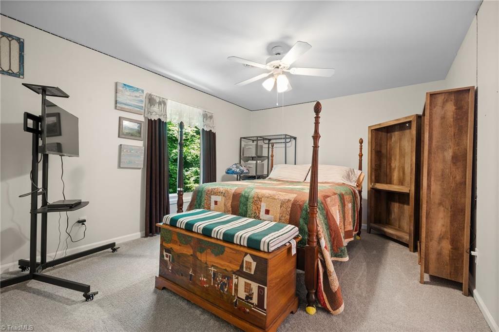 8054 Deverow Court Property Photo 31