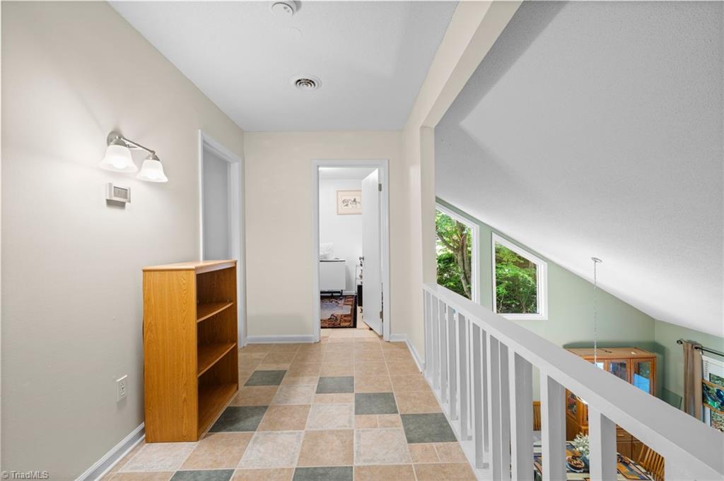 8054 Deverow Court Property Photo 33