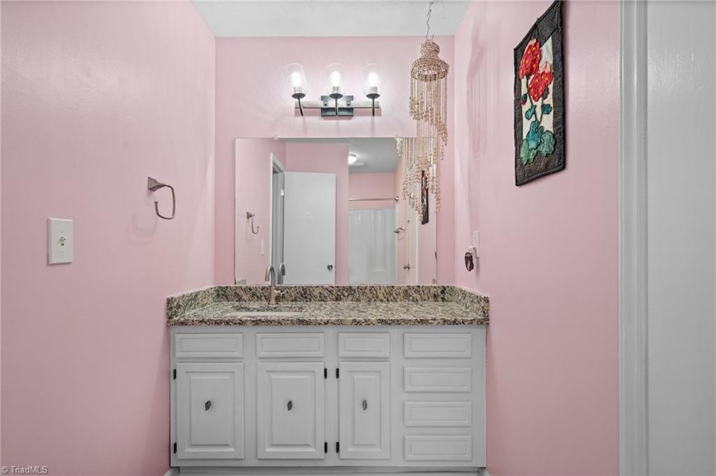 8054 Deverow Court Property Photo 37