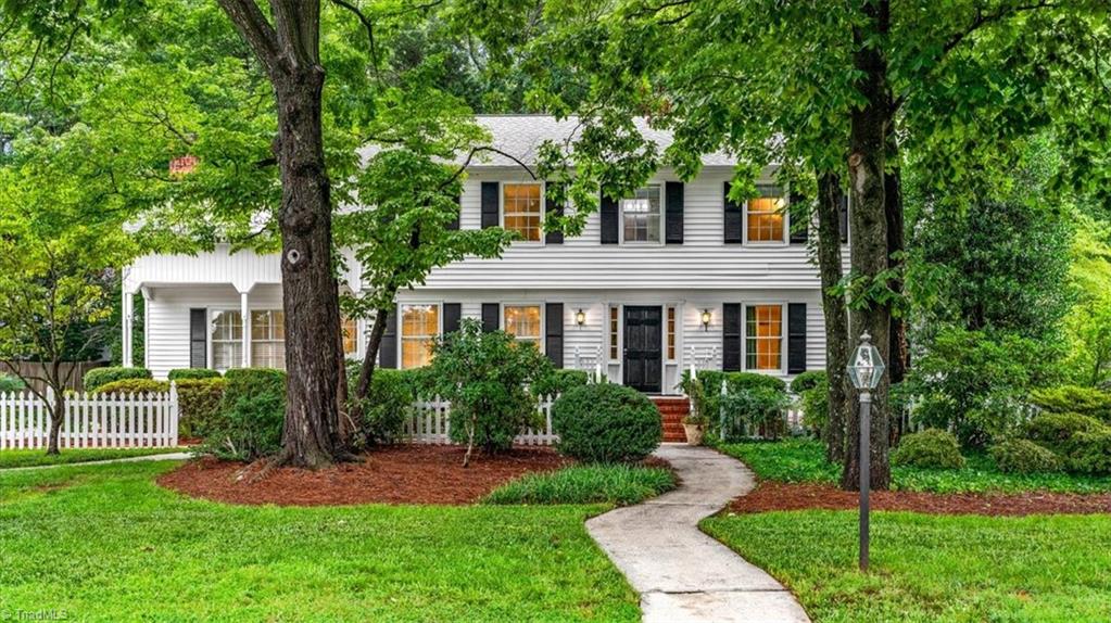 903 Fairgreen Road