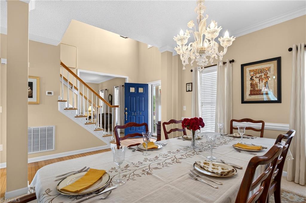 3674 Oak Chase Drive Property Photo 14
