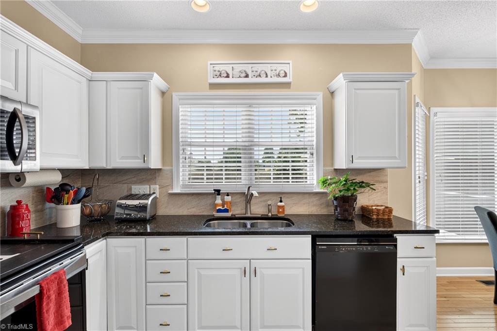 3674 Oak Chase Drive Property Photo 21