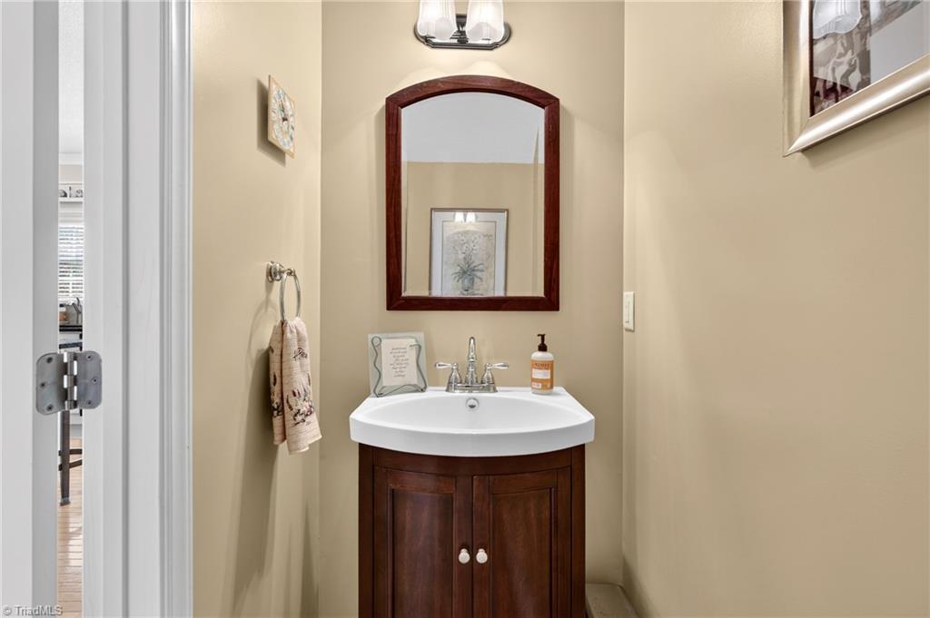3674 Oak Chase Drive Property Photo 28