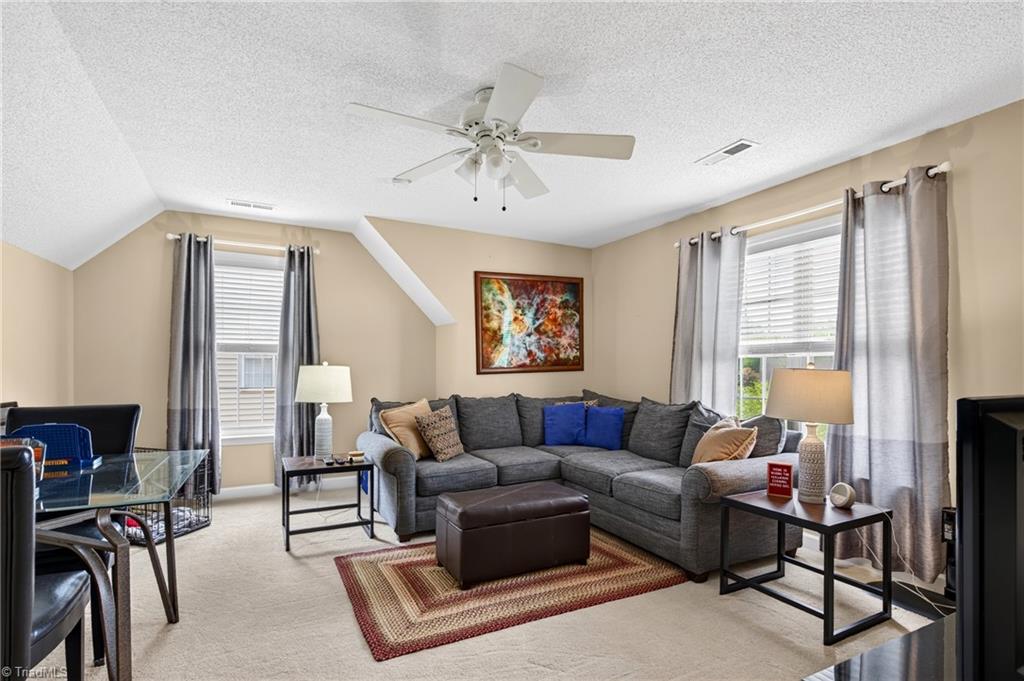 3674 Oak Chase Drive Property Photo 39