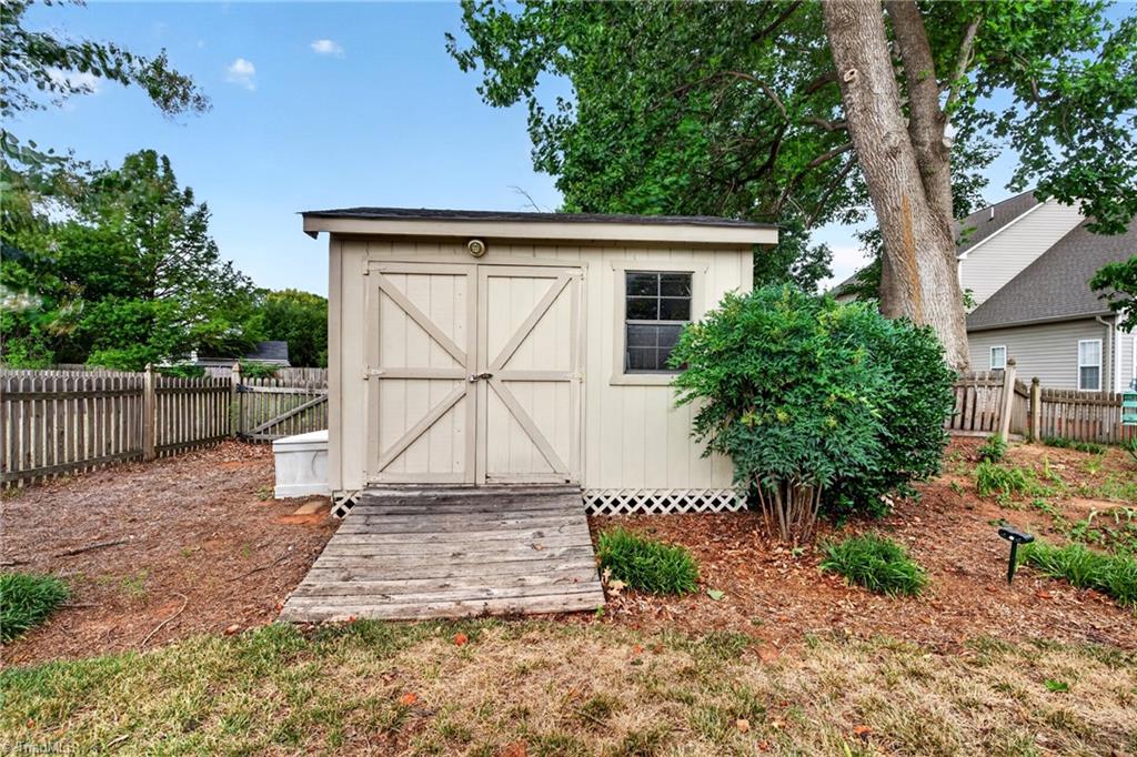 3674 Oak Chase Drive Property Photo 45