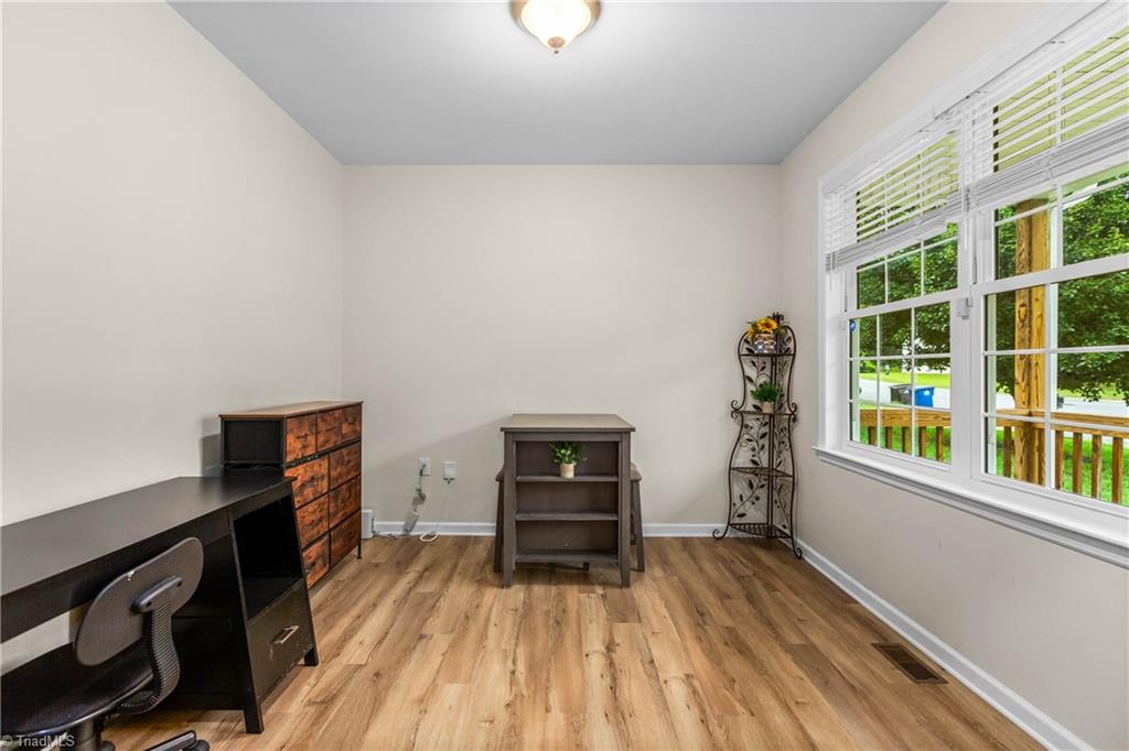 2529 Fiddlers Glenn Drive Property Photo 3