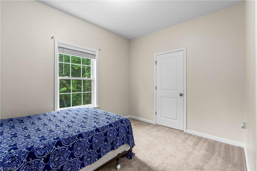 2529 Fiddlers Glenn Drive Property Photo 9