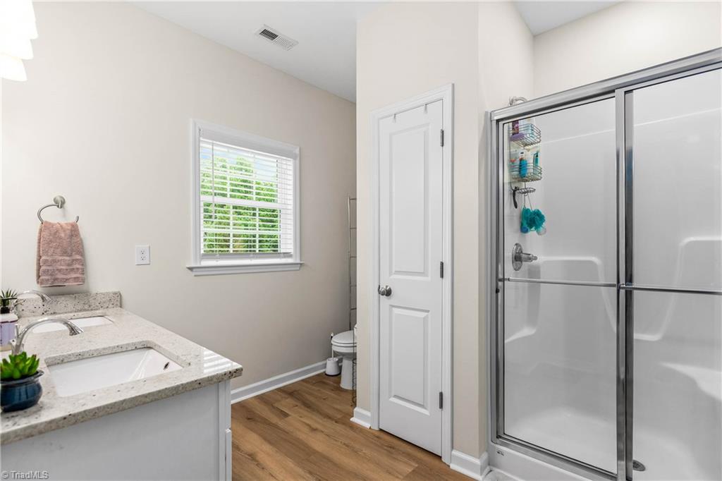 2529 Fiddlers Glenn Drive Property Photo 18