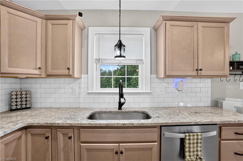 839 Parkland Road Property Photo 23