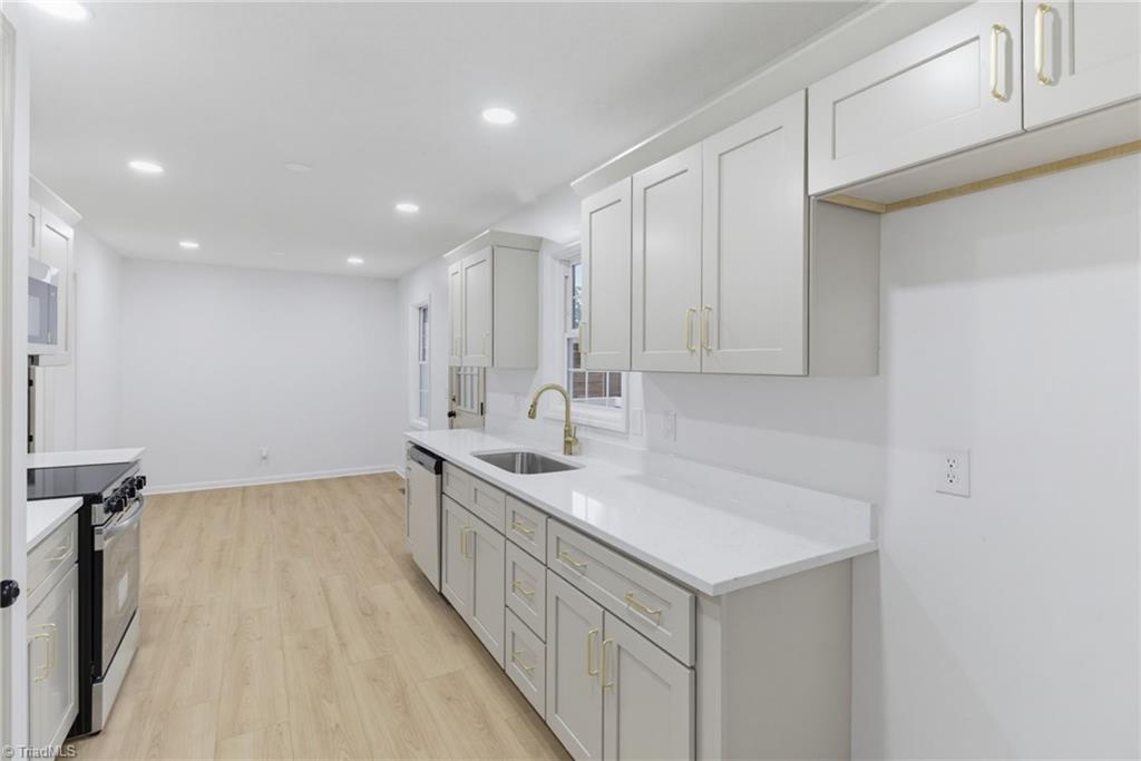 1717 Lantern Drive Property Photo 1