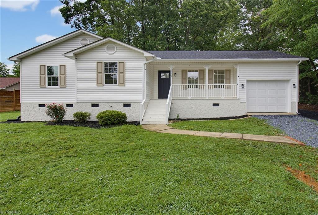 1717 Lantern Drive Property Photo 2