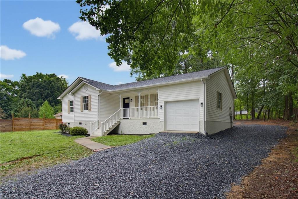 1717 Lantern Drive Property Photo 6