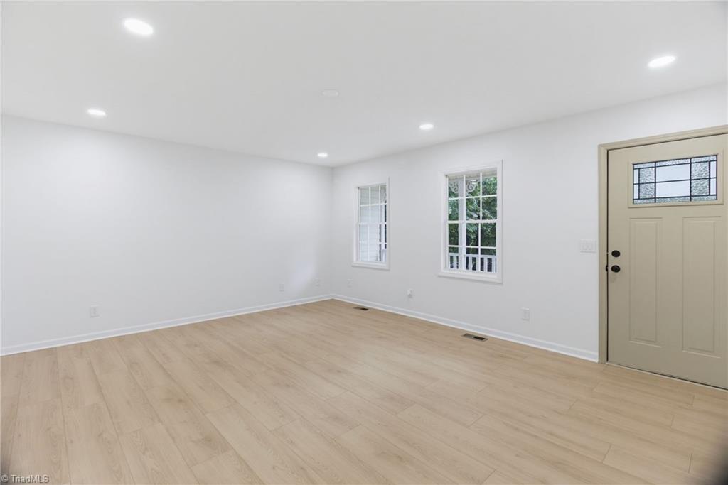 1717 Lantern Drive Property Photo 11