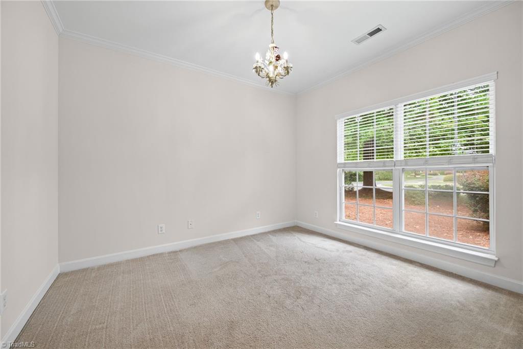 2071 Salisbury Square Property Photo 20