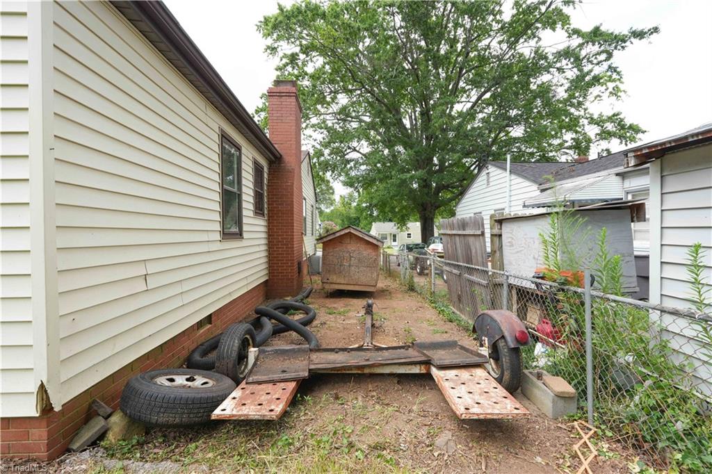 500 Clover Drive Property Photo 9