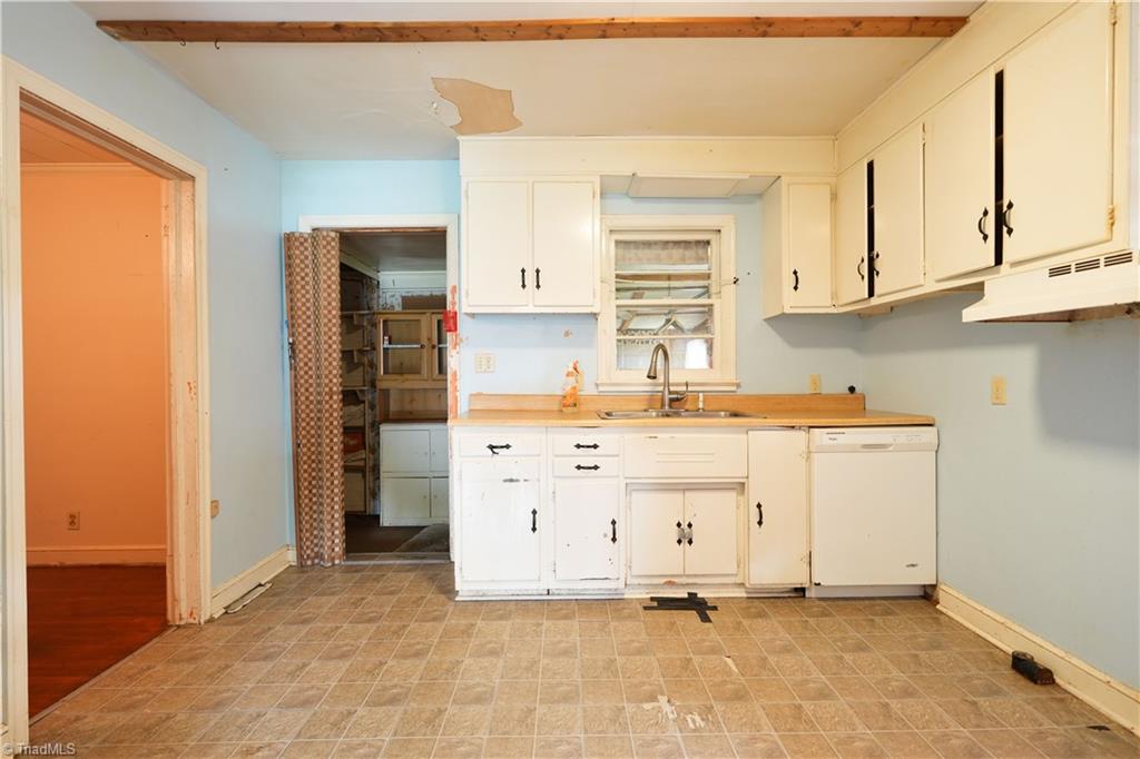 500 Clover Drive Property Photo 10