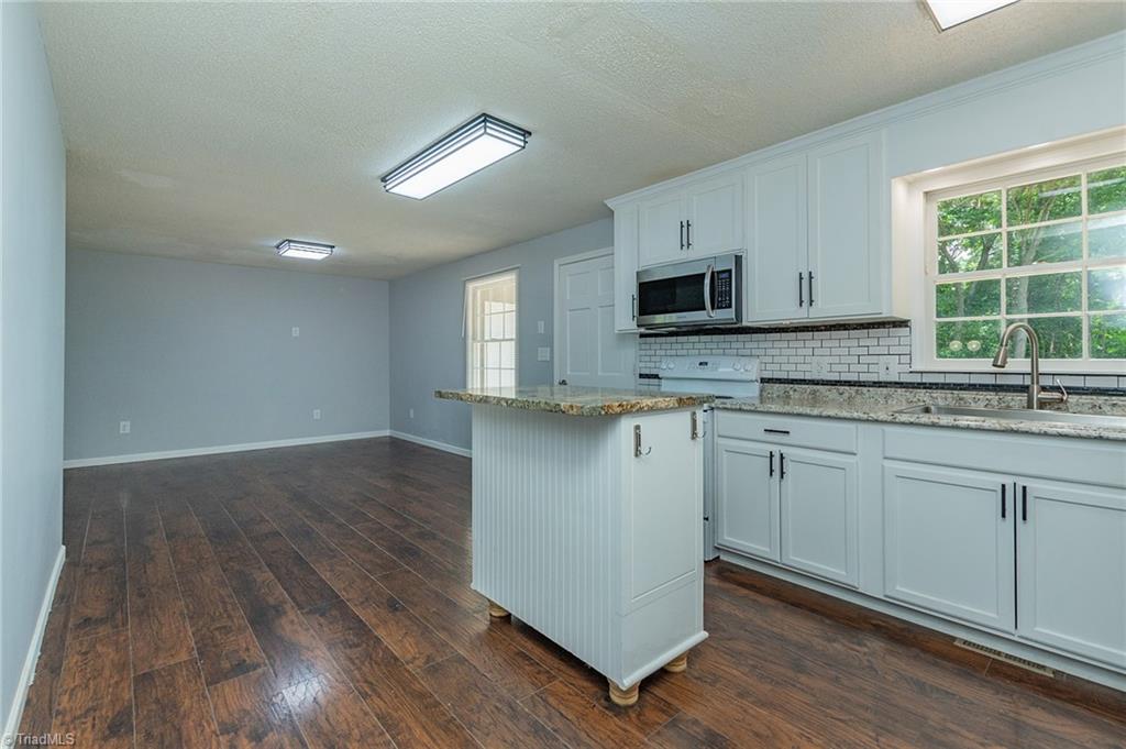 389 Chaney Road Property Photo 12
