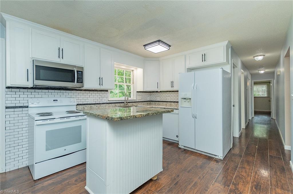 389 Chaney Road Property Photo 14