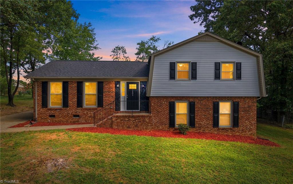 2404 Dulaire Road Property Photo