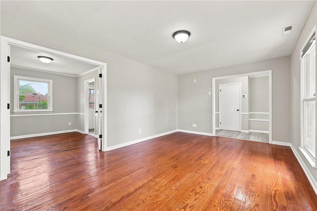2404 Dulaire Road Property Photo 7