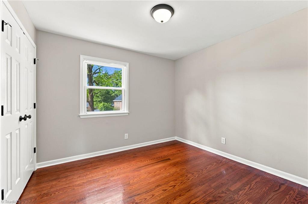 2404 Dulaire Road Property Photo 12