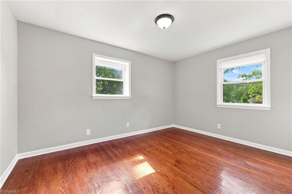 2404 Dulaire Road Property Photo 15