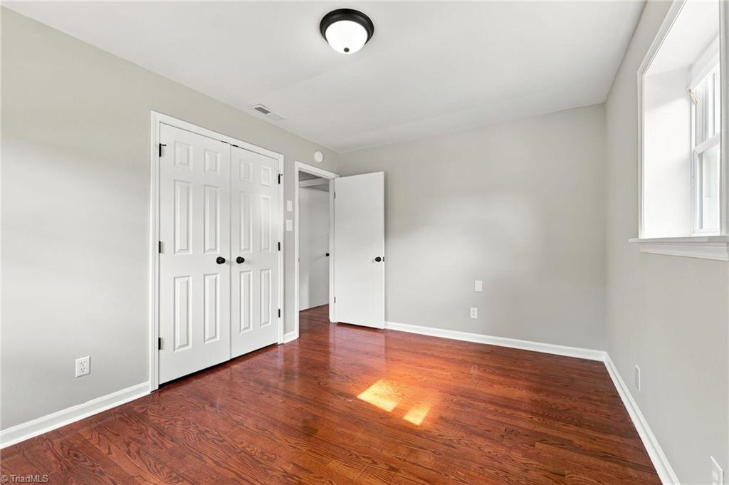 2404 Dulaire Road Property Photo 16