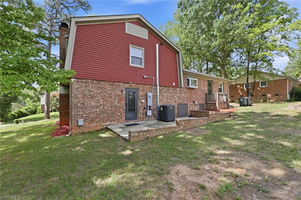2404 Dulaire Road Property Photo 27