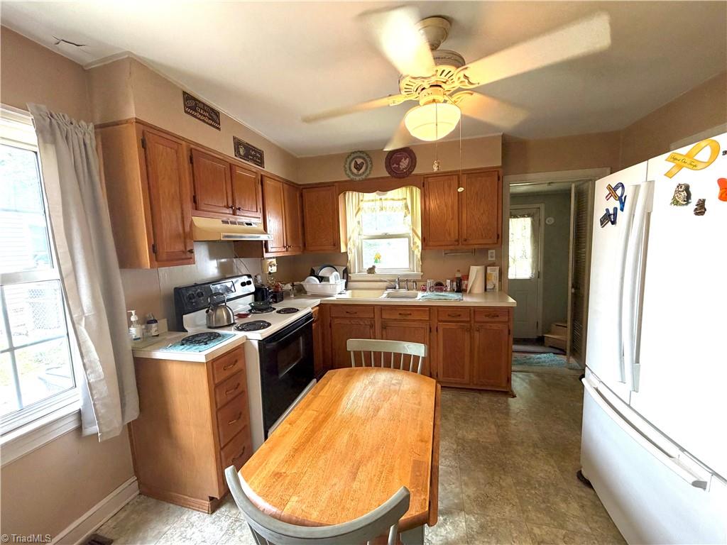 1114 Denny Street Property Photo 6
