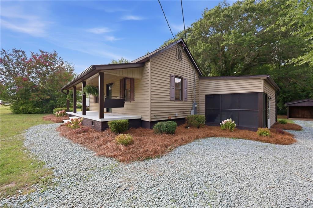 1109 Joyner Street Property Photo 3