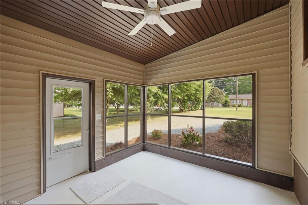 1109 Joyner Street Property Photo 24