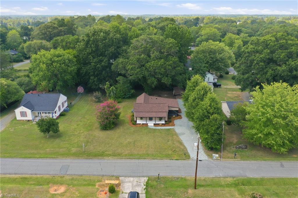 1109 Joyner Street Property Photo 28