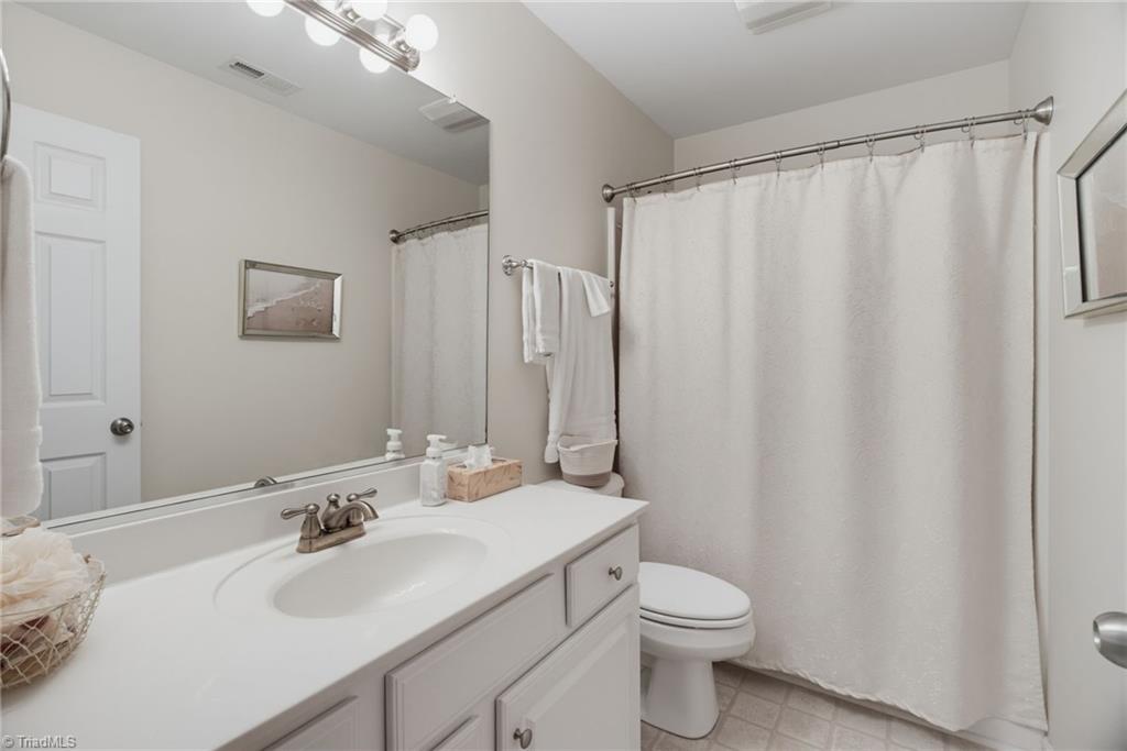 111 Tree Top Lane Property Photo 18