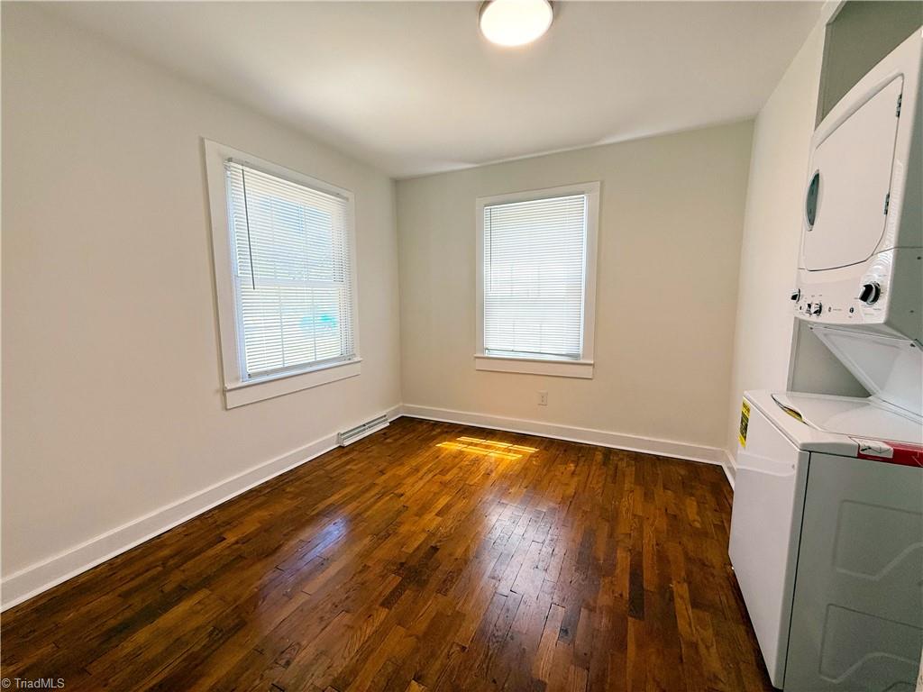 2604 Lyndhurst Avenue Property Photo 3