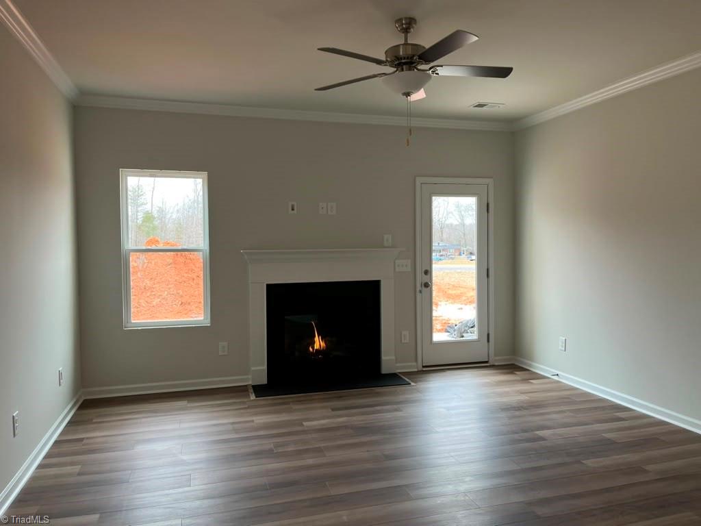 629 Cam Circle Property Photo 8