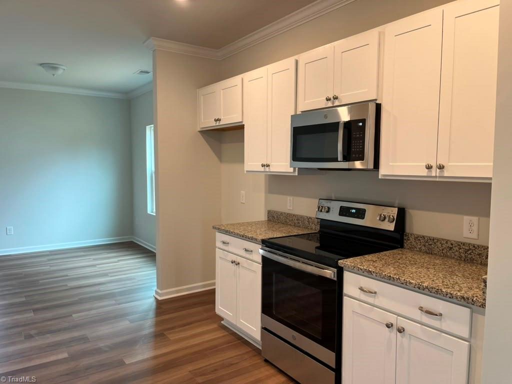 629 Cam Circle Property Photo 13