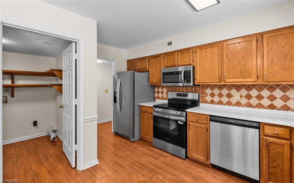 1707 Kildare Woods Drive Property Photo 12