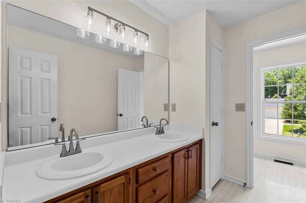 1707 Kildare Woods Drive Property Photo 22