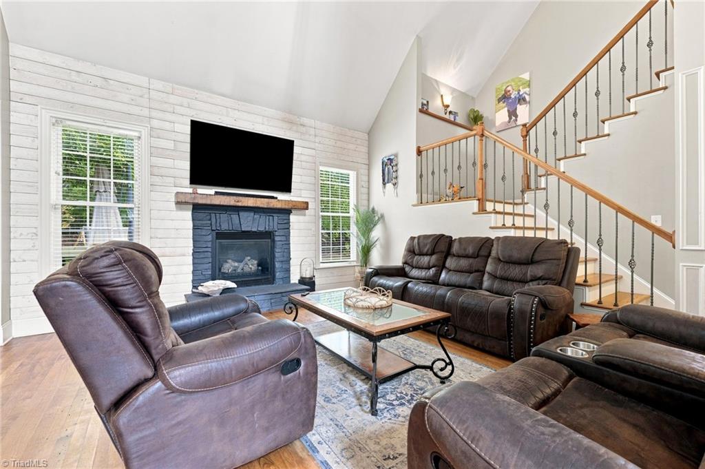 8106 Angels Glen Drive Property Photo 11
