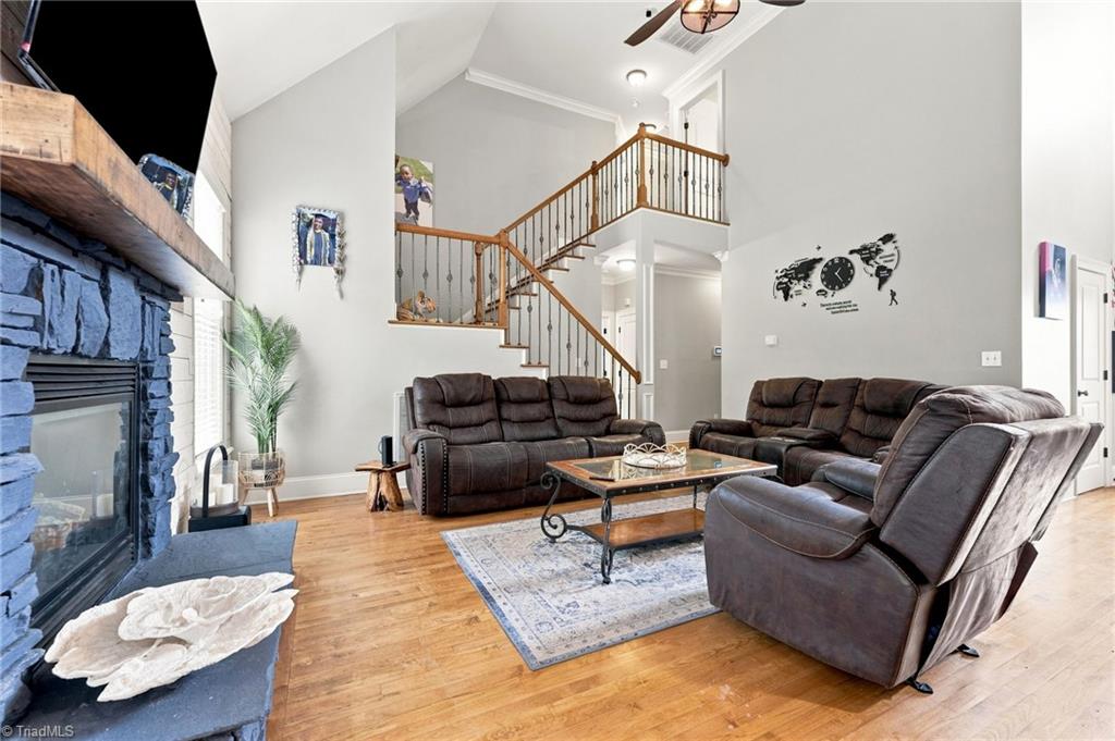 8106 Angels Glen Drive Property Photo 12