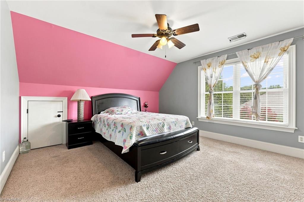 8106 Angels Glen Drive Property Photo 20