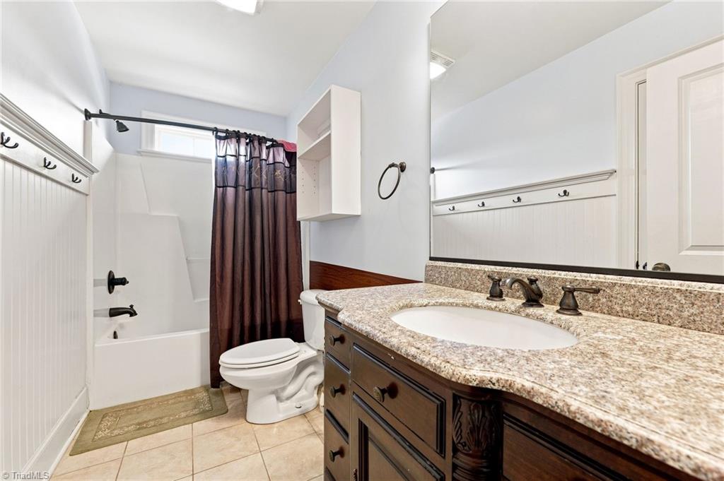 8106 Angels Glen Drive Property Photo 23