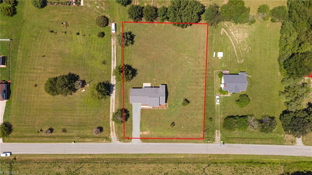 4042 Obra Road Property Photo 4
