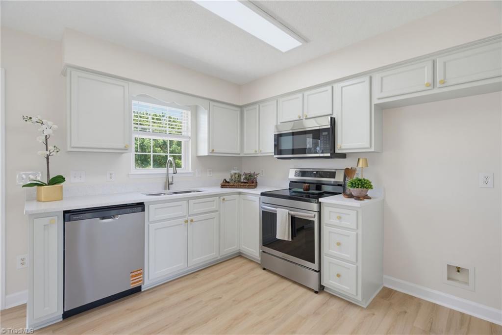 4042 Obra Road Property Photo 12